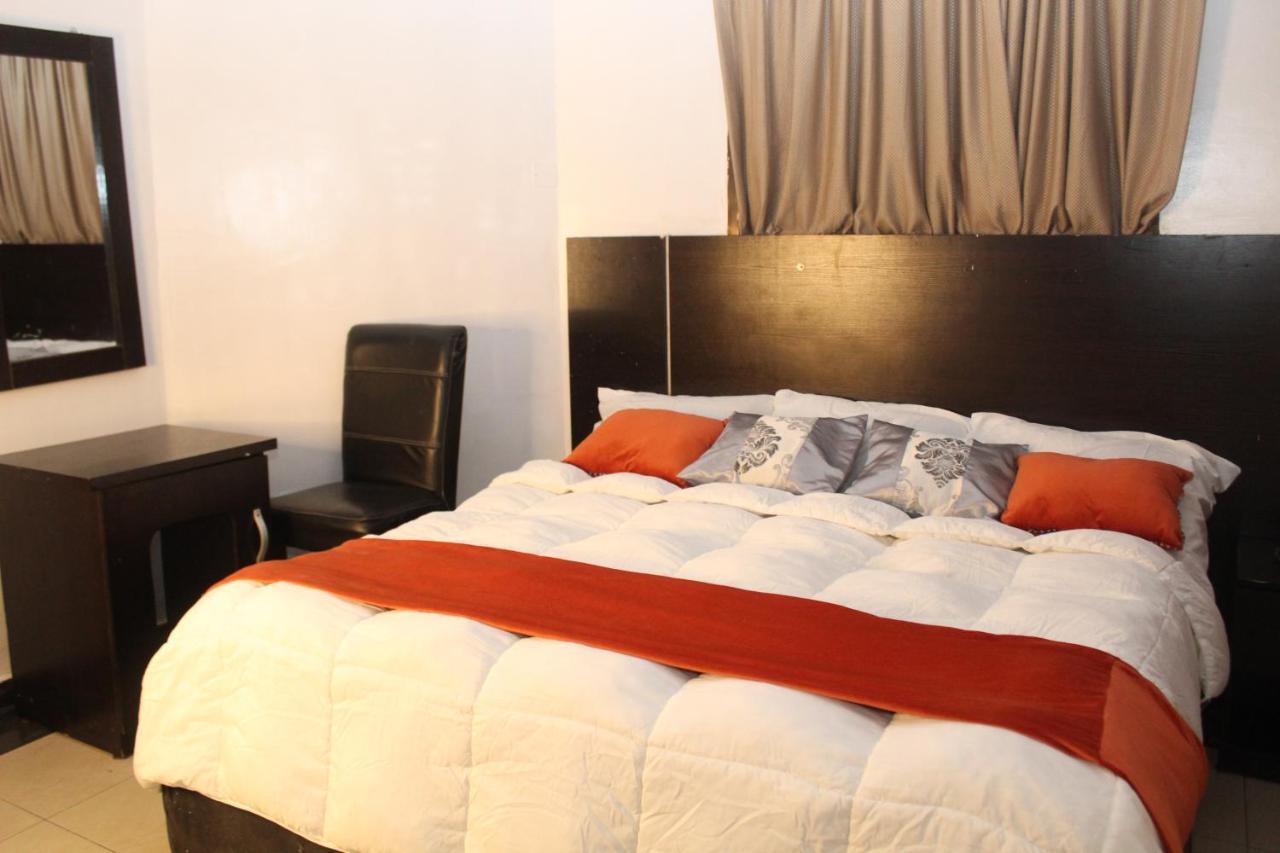 Blue Moon Hotels Victoria Island Lagos Dış mekan fotoğraf