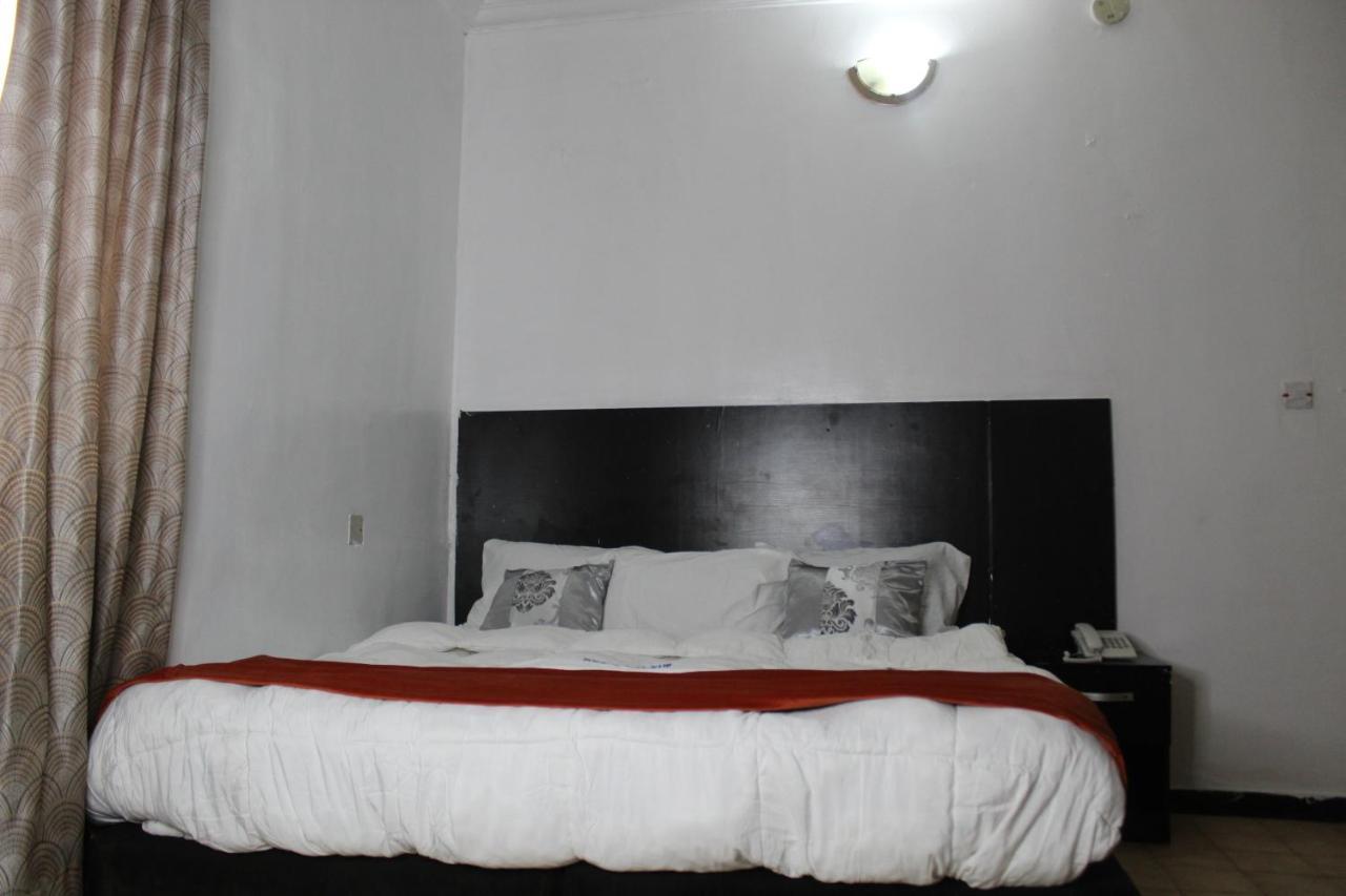Blue Moon Hotels Victoria Island Lagos Dış mekan fotoğraf
