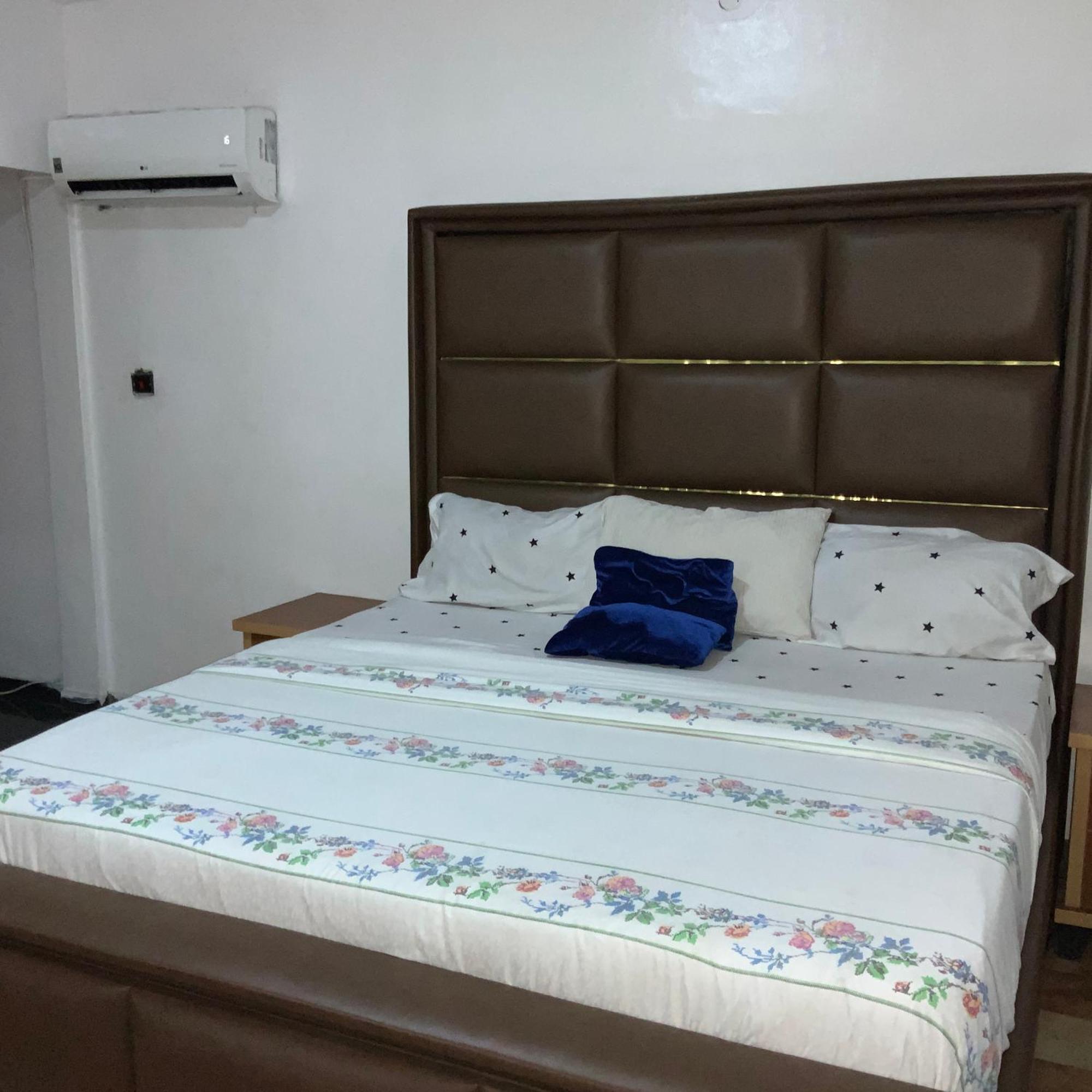 Blue Moon Hotels Victoria Island Lagos Dış mekan fotoğraf